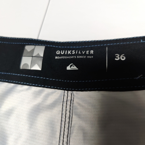 🔥Quicksilver Men's Board Shorts🔥 - Picture 3 of 6